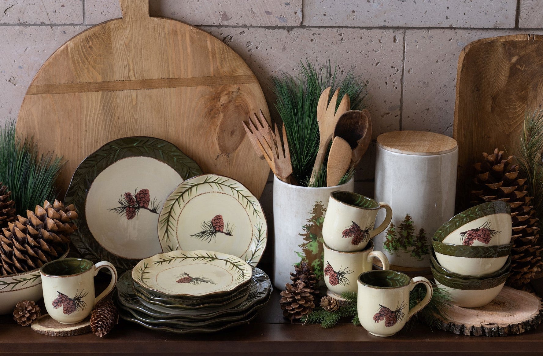 Dining By Look HiEnd Accents