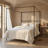 Porto Matelassé Bedding Set