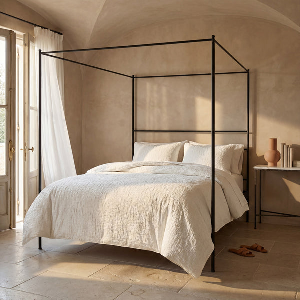 Porto Matelassé Bedding Set