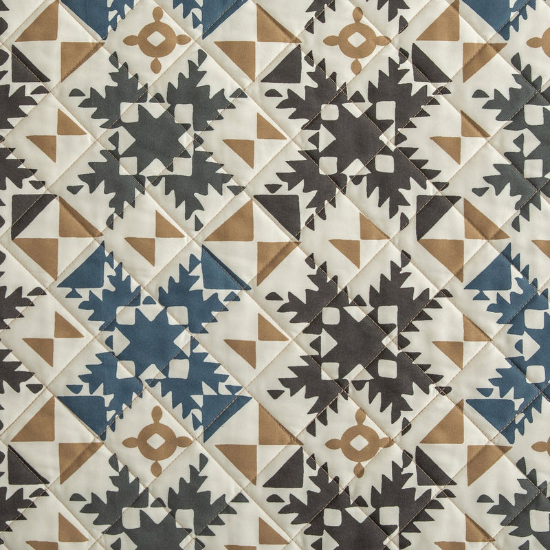 Mosaic Reversible Quilt Set