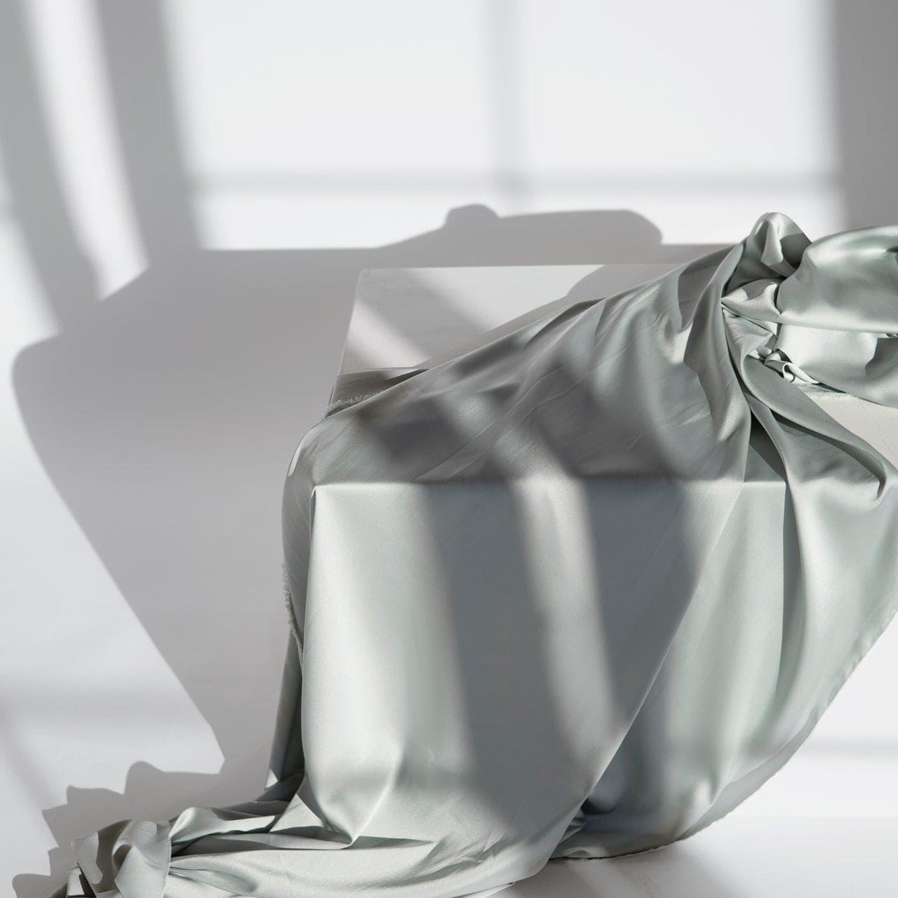 Difference Between Natural Silk And Artificial Silk