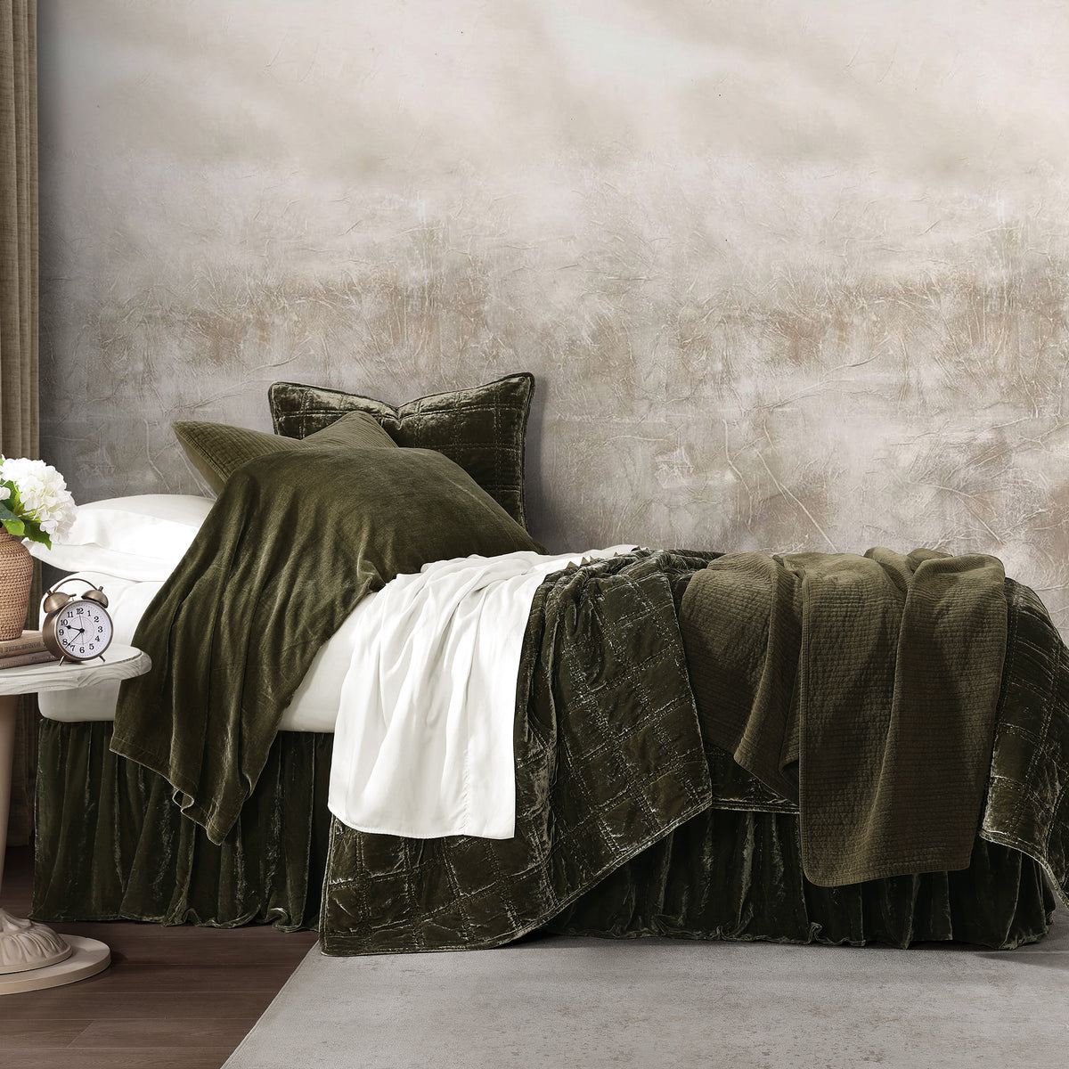 Stella Faux Silk Velvet Double Box Stitch Quilt (Fern Green) - Shop The Look