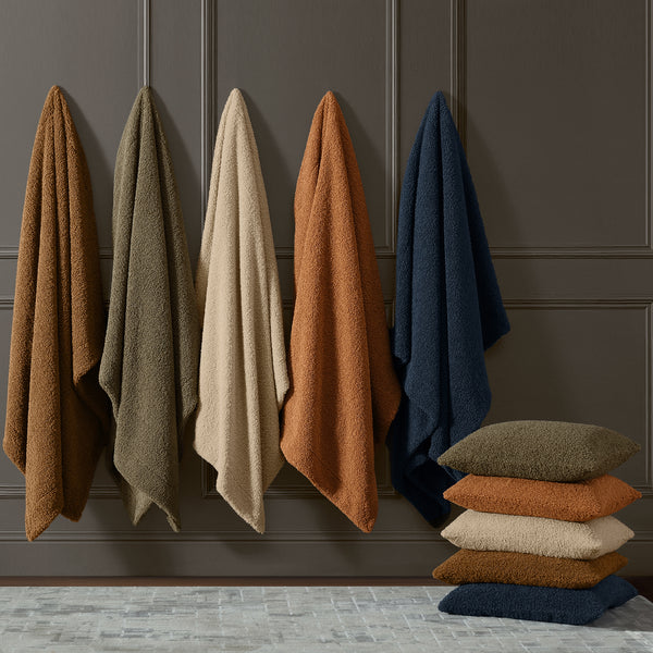 Throws & Blankets