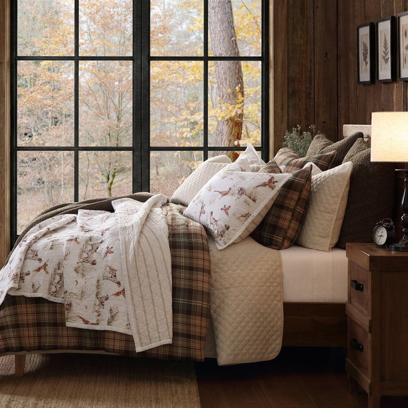 Hunt Life Reversible Quilt Set