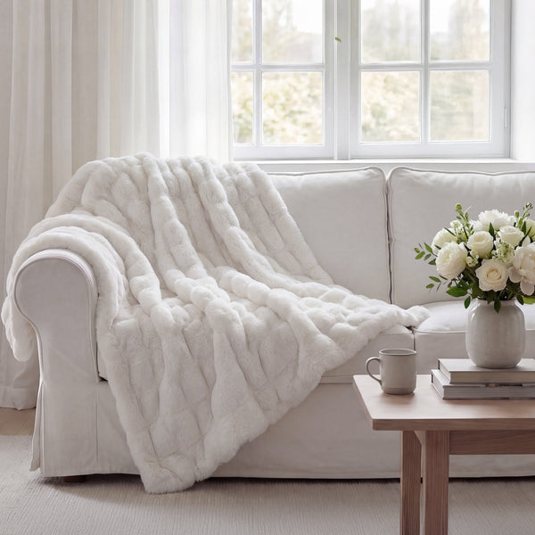 DOUBLE BLANKET / HARE ダブルブランケット / ハレ Ruched Rabbit Double-Sided Throw | HiEnd Accents