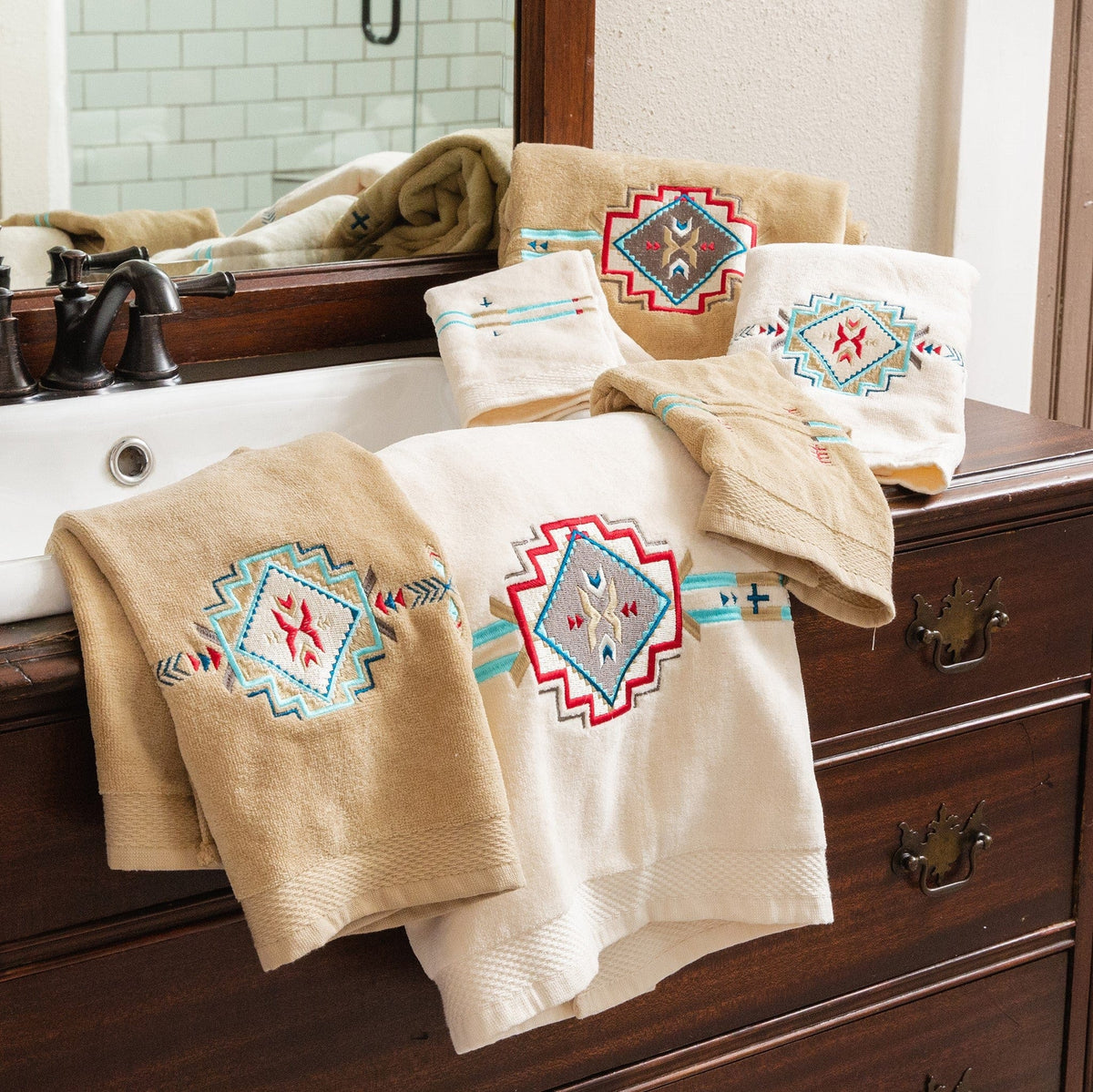 Spirit Valley 3PC Bath Towel Set HiEnd Accents