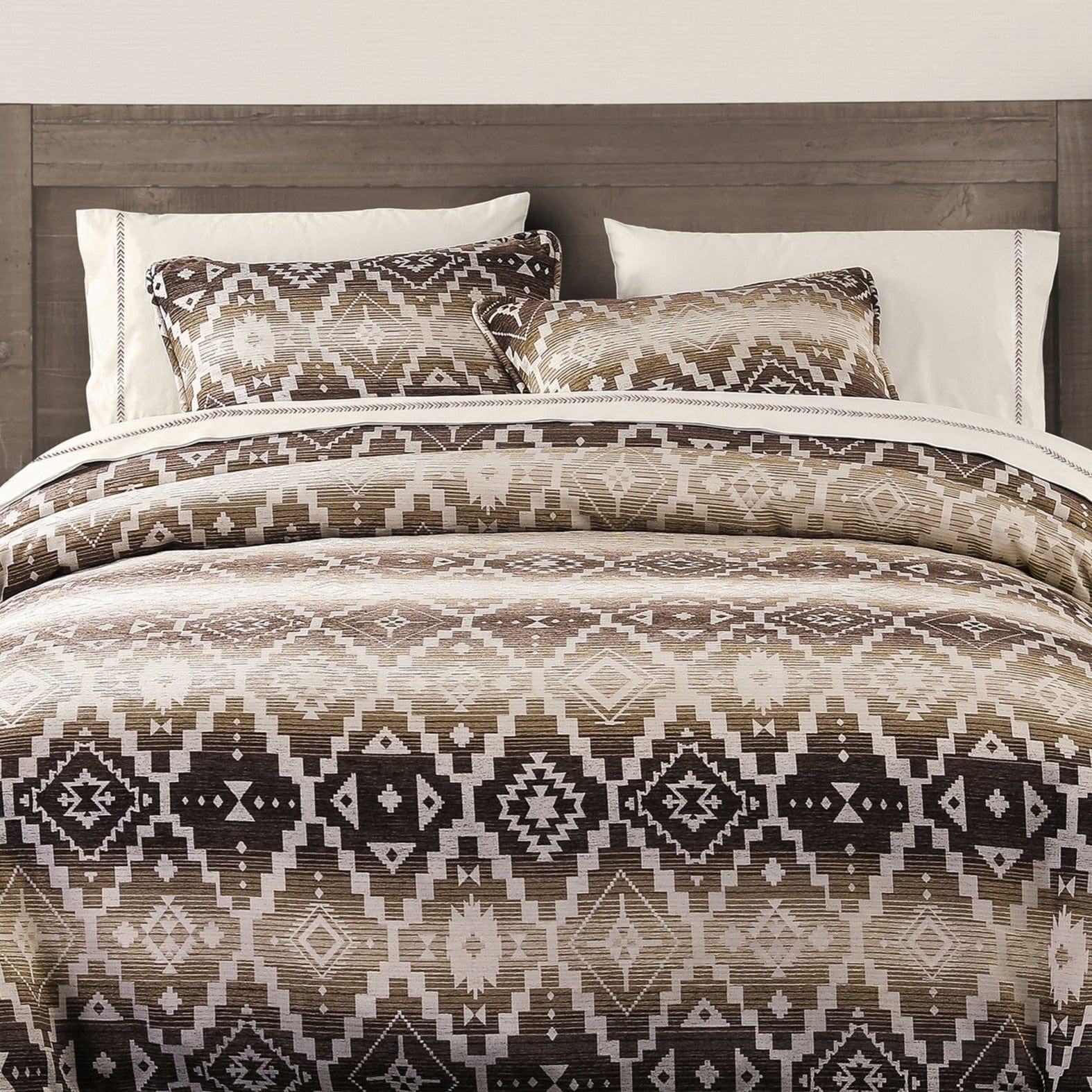Chalet Aztec Bedding Set | HiEnd Accents