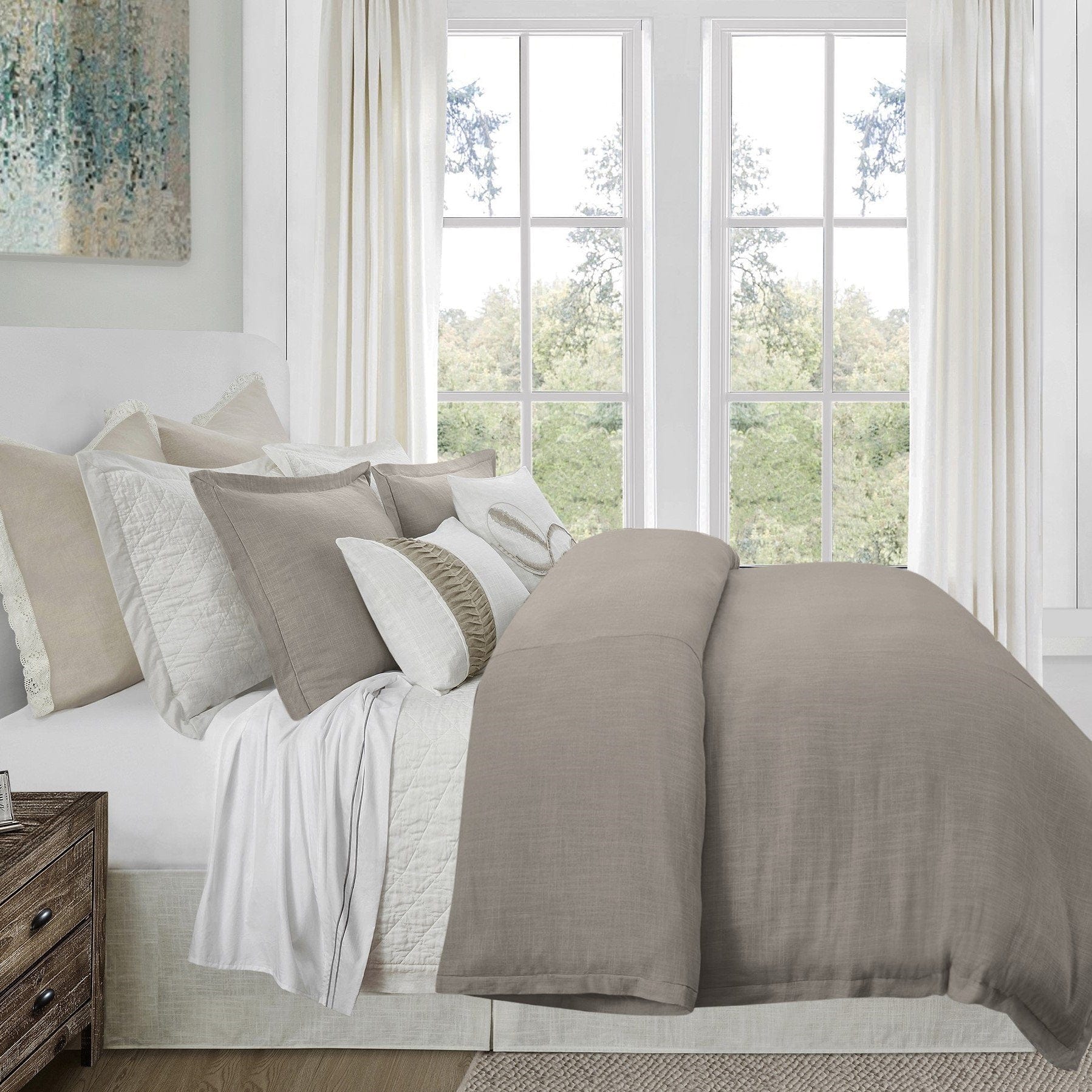 Explore the Best in Updated Classics Bedding at HiEnd Accents – Page 2