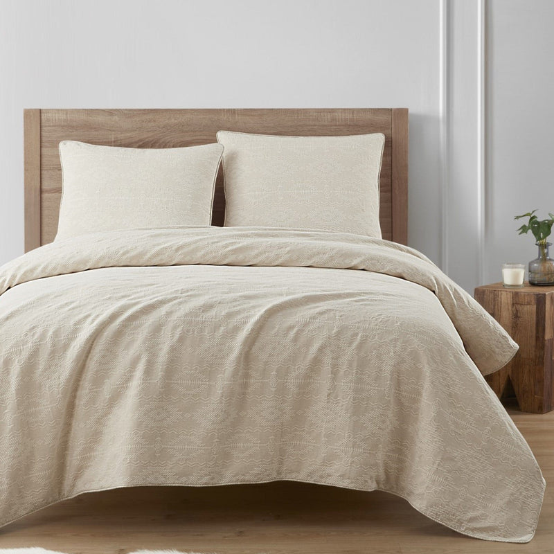 Tempe Matelasse Bedding Set HiEnd Accents