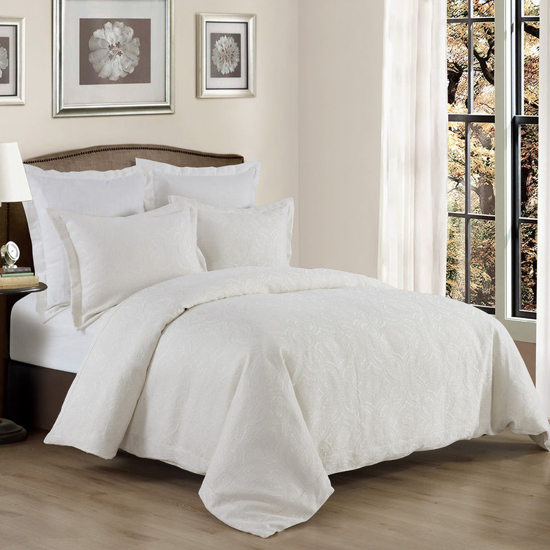 Medallion Matelassé Coverlet Set Super Queen / White Coverlet