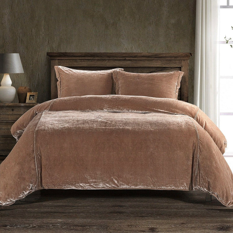 https://www.hiendaccents.com/cdn/shop/products/hiend-accents-duvet-cover-super-queen-dusty-rose-stella-faux-silk-velvet-duvet-cover-set-fb6800ds-sq-dr-hiend-accents-stella-faux-silk-velvet-duvet-cover-set-29837292699751_800x.jpg?v=1665662196