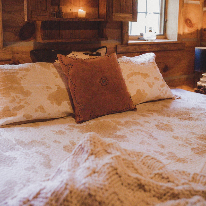 Elsa Cowhide Reversible Quilt Set Quilt