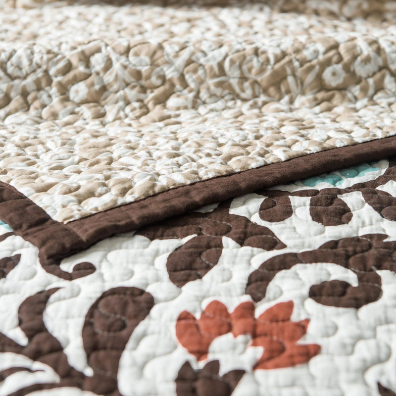 Rebecca Paisley Reversible Quilt Set Quilt