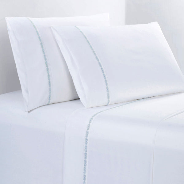 HiEnd Accents  Dalia Linen Bedding Set