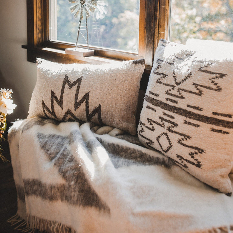 Maguey Throw Blanket Throw